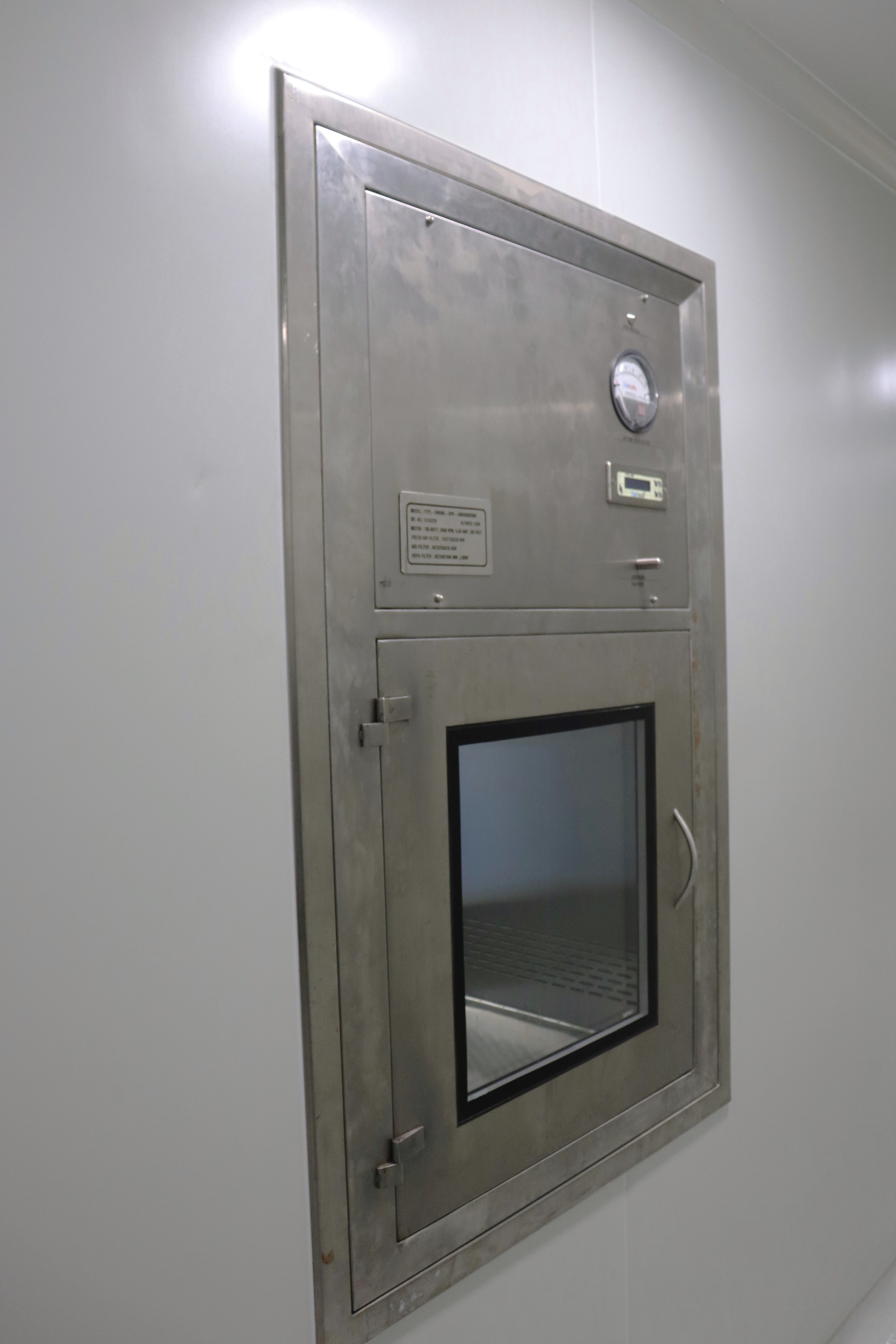 Cleanroom Pass Box